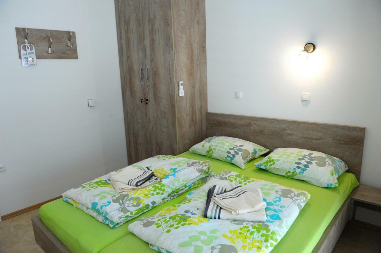 Hostel Ormoz ภายนอก รูปภาพ